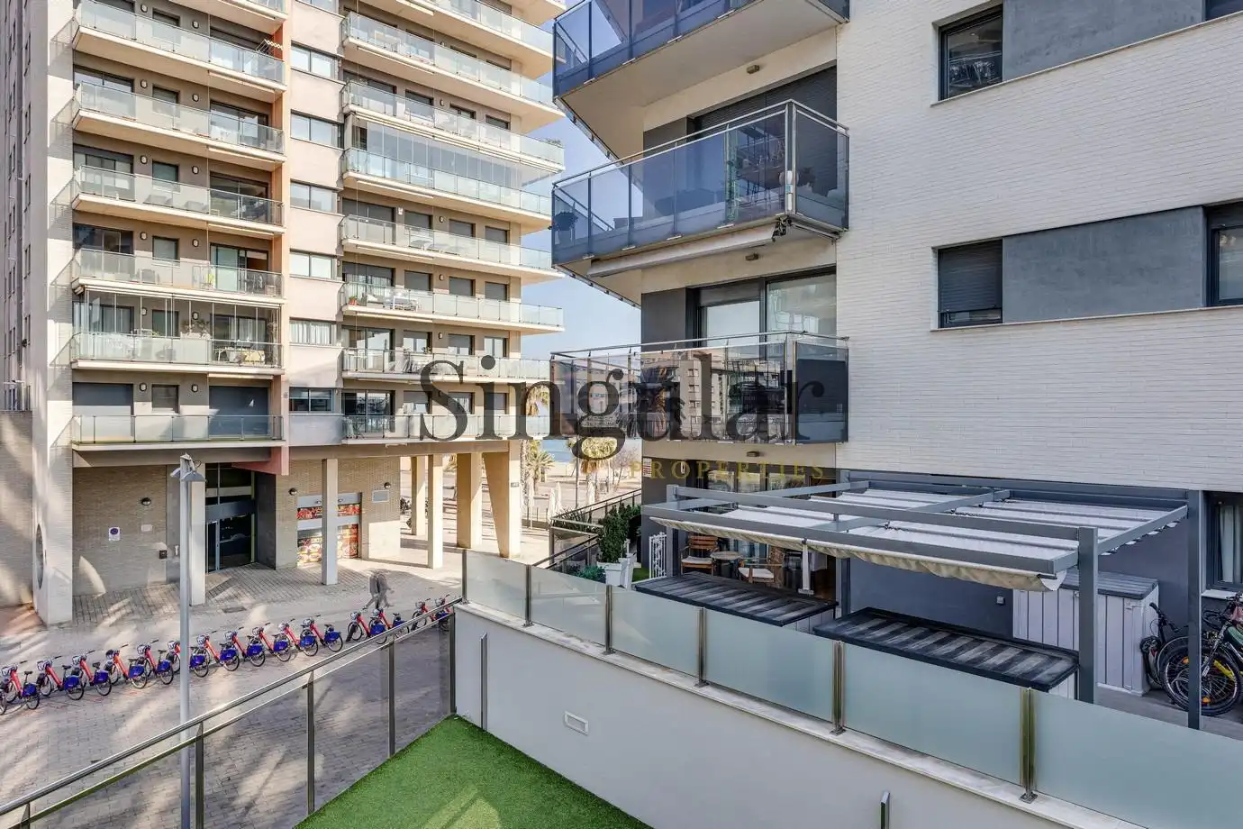 Pis amb terrassa en venda a Passeig Marítim, imagen 45
