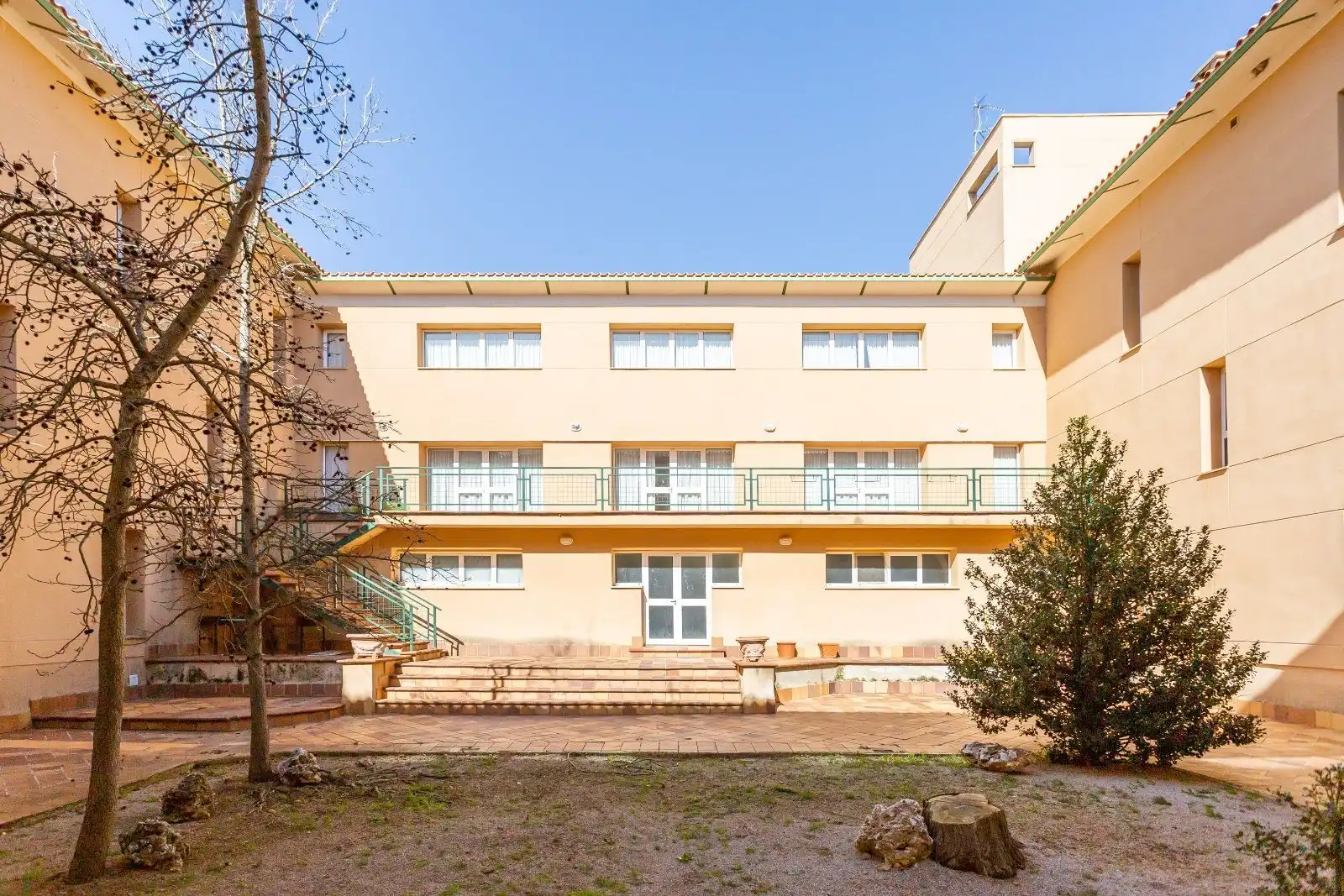 Exterior view of Buildings for sale in Yesa