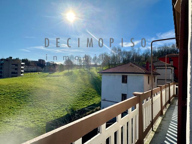 Piso en Venta en Gaztaño Auzoa en Agustinak / Agustinas -  Markola