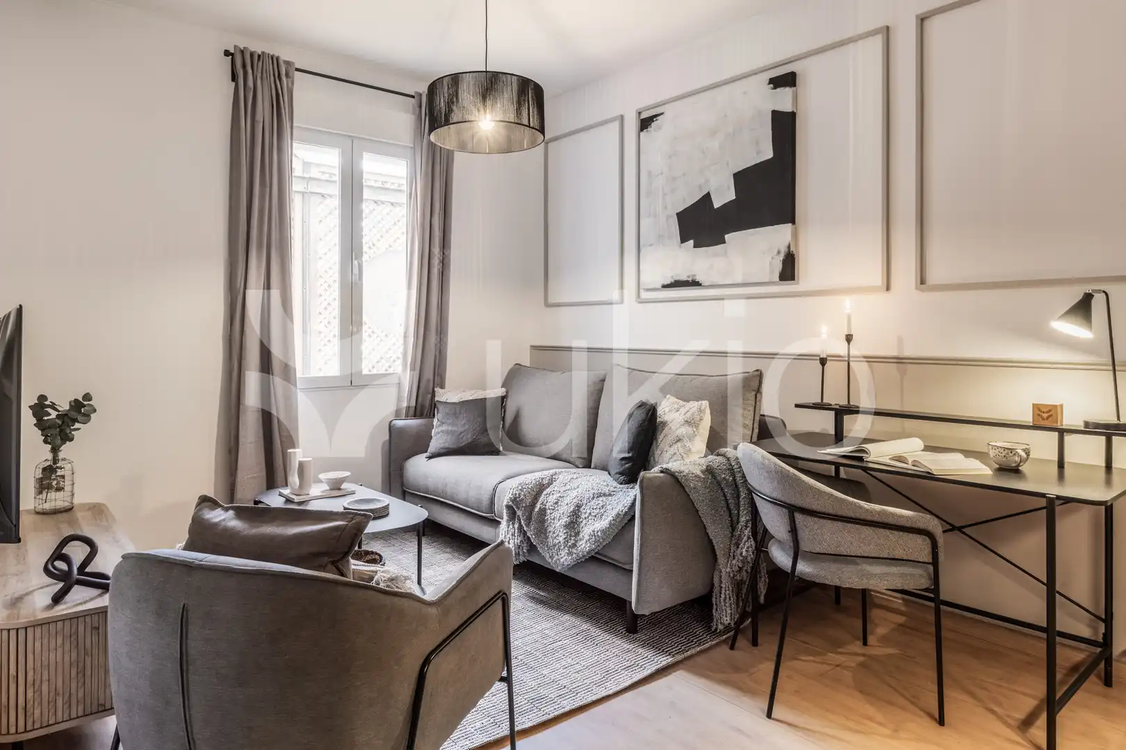 Sala de estar de Apartamento de alquiler en Madrid con Aire acondicionado, Calefacción y Amueblado