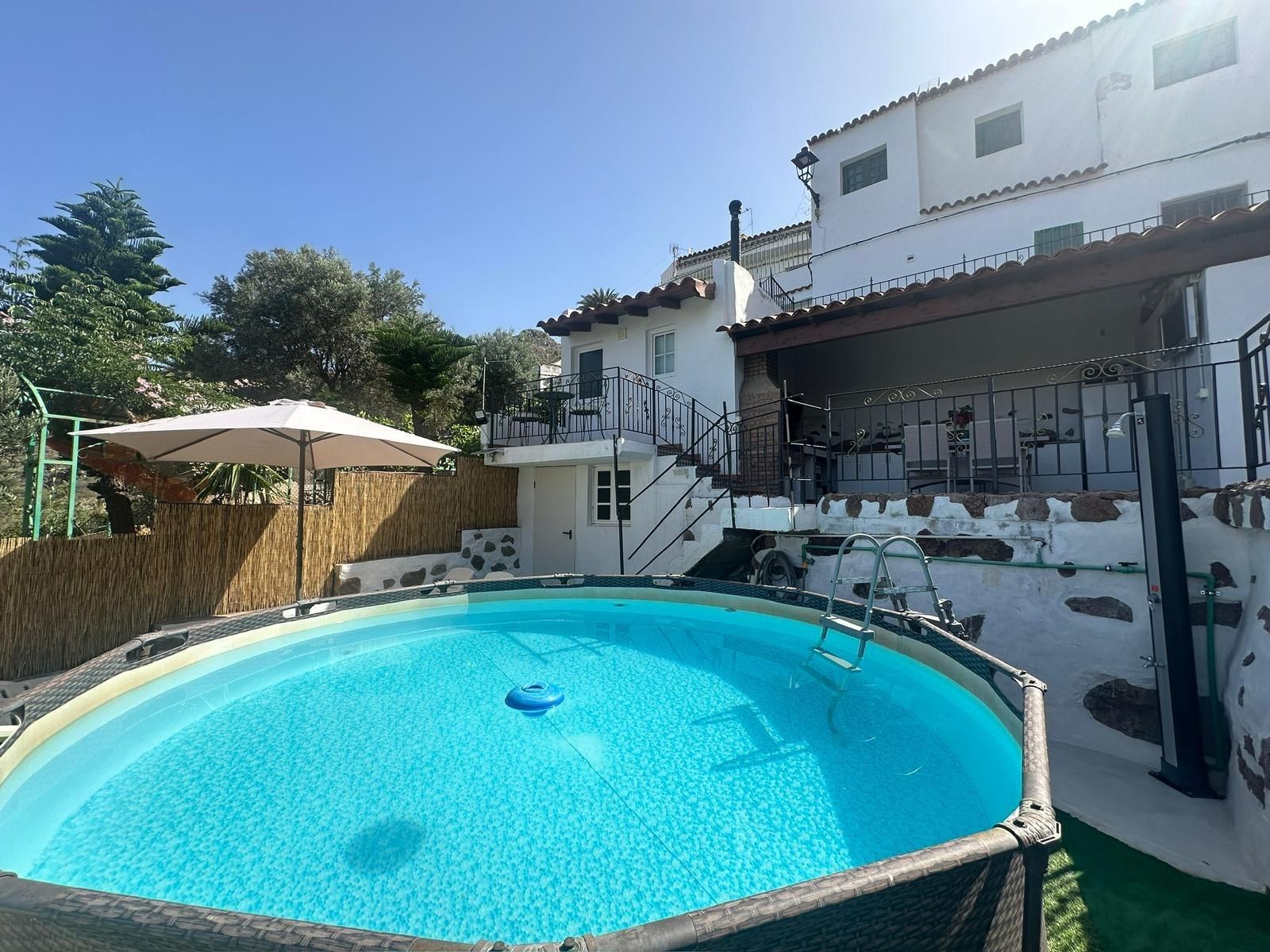 Piscina de Casa o xalet en venda en Agüimes