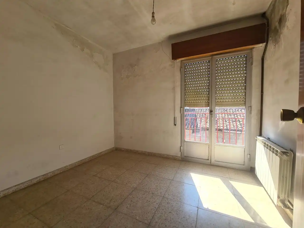 Habitación de Casa adosada en venta en La Adrada  con Balcón