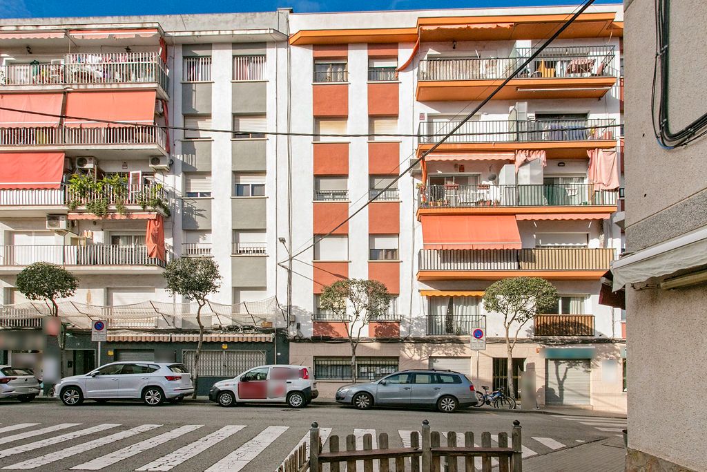 Exterior view of Flat for sale in Rubí  with Heating