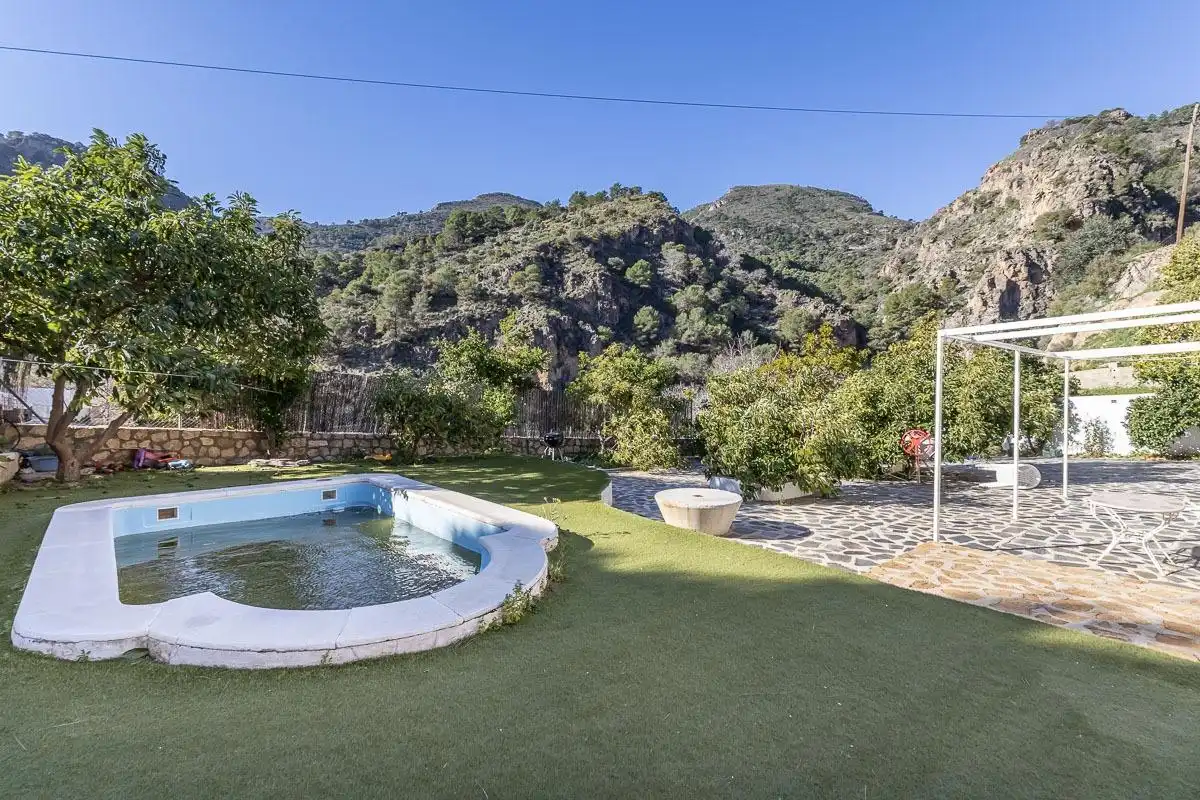 Swimming pool of Houses for sale in Los Guájares  with Air Conditioner, Private garden and Swimming Pool