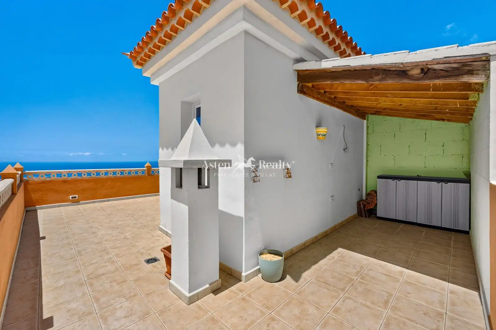 Terrassa de Casa adosada en venda en Arona amb Terrassa, Traster i Piscina