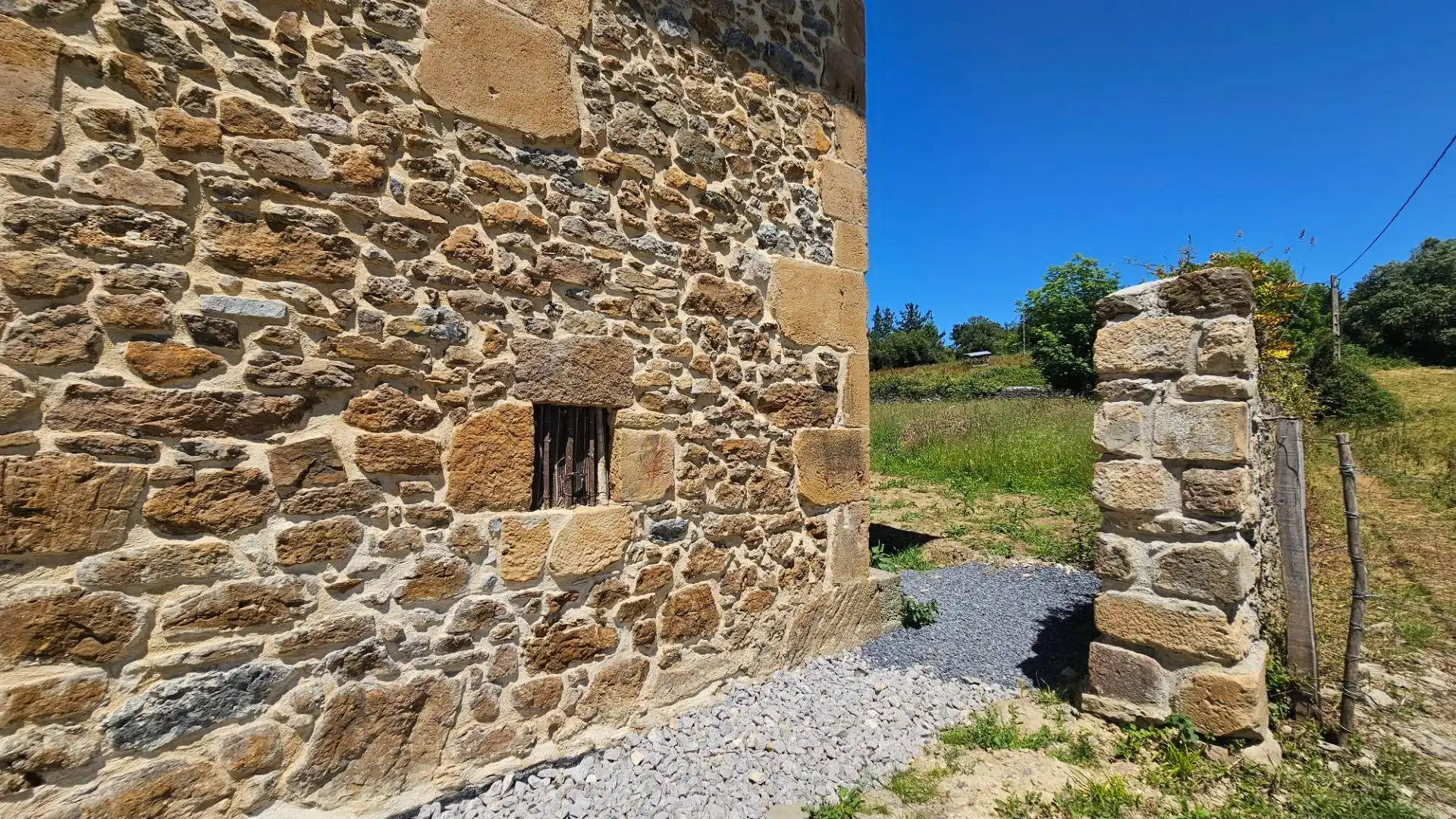 Vista exterior de Casa o chalet en venta en Sopuerta con Jardín privado, Trastero y Balcón
