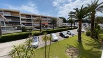 Vista exterior de Apartament en venda en Cambrils amb Calefacció, Terrassa i Moblat