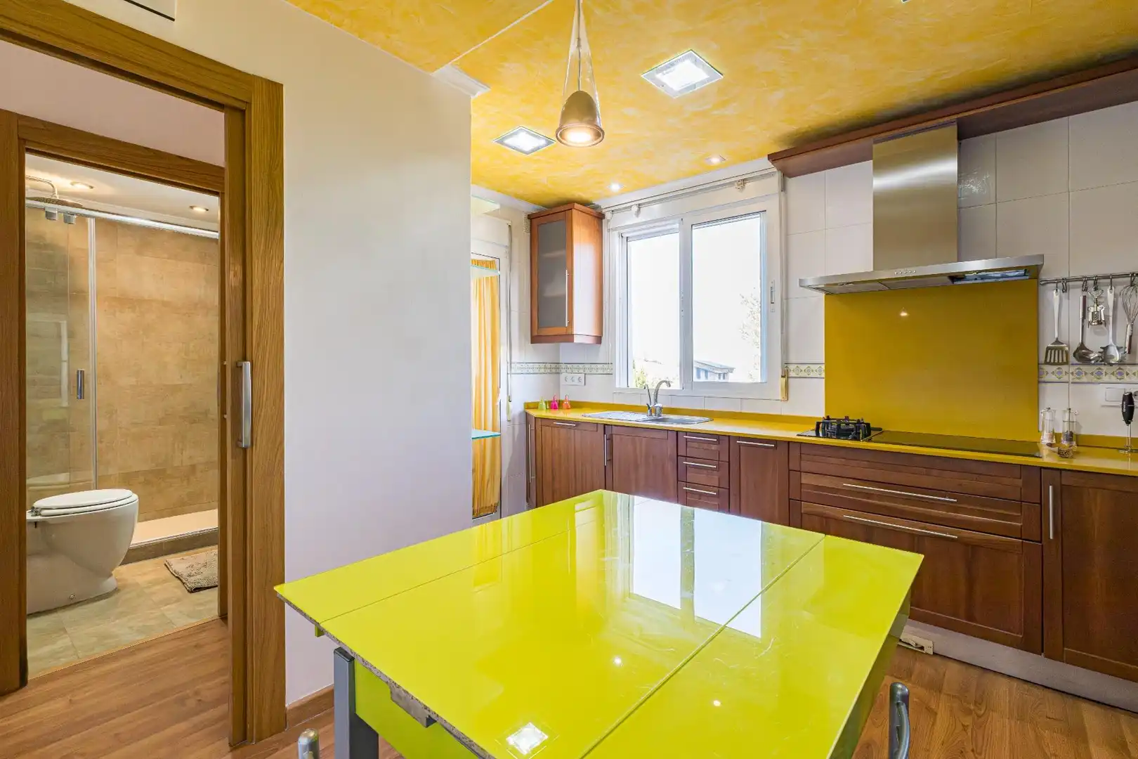 Cuina de Casa adosada en venda en Murcia amb Aire condicionat, Jardí privat i Terrassa