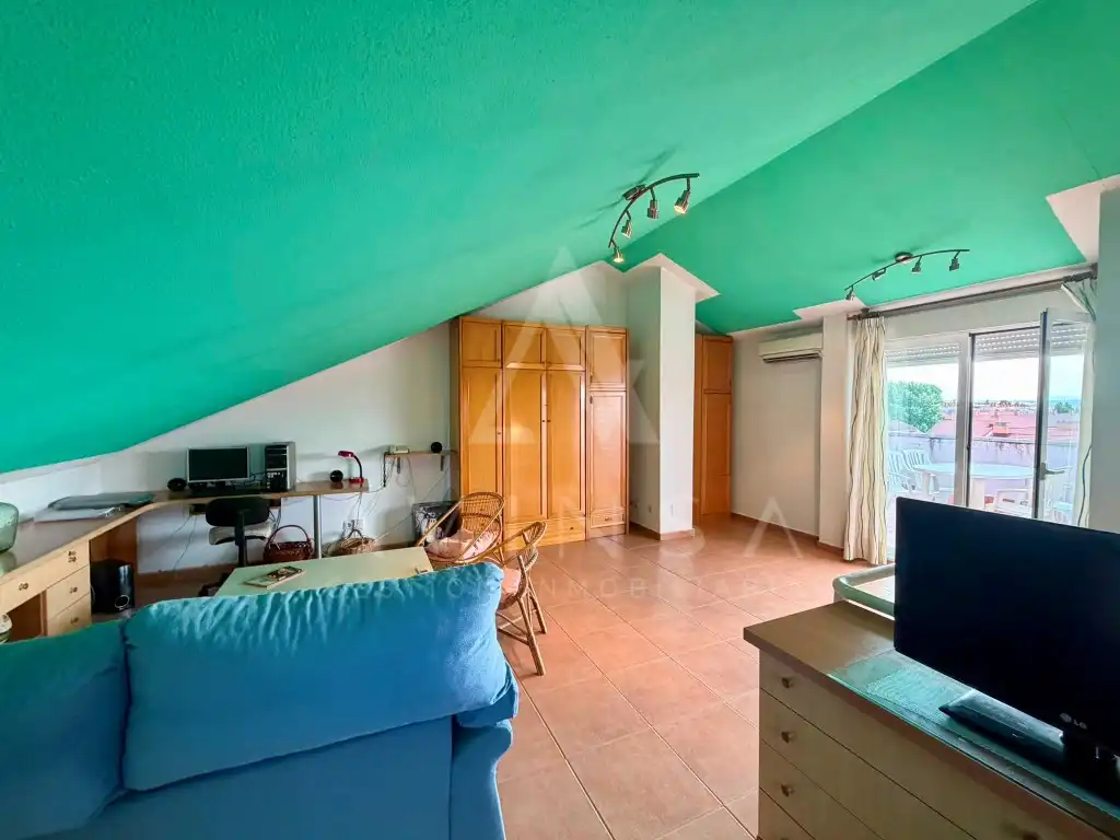 Sala d'estar de Casa o xalet en venda en Guadalajara