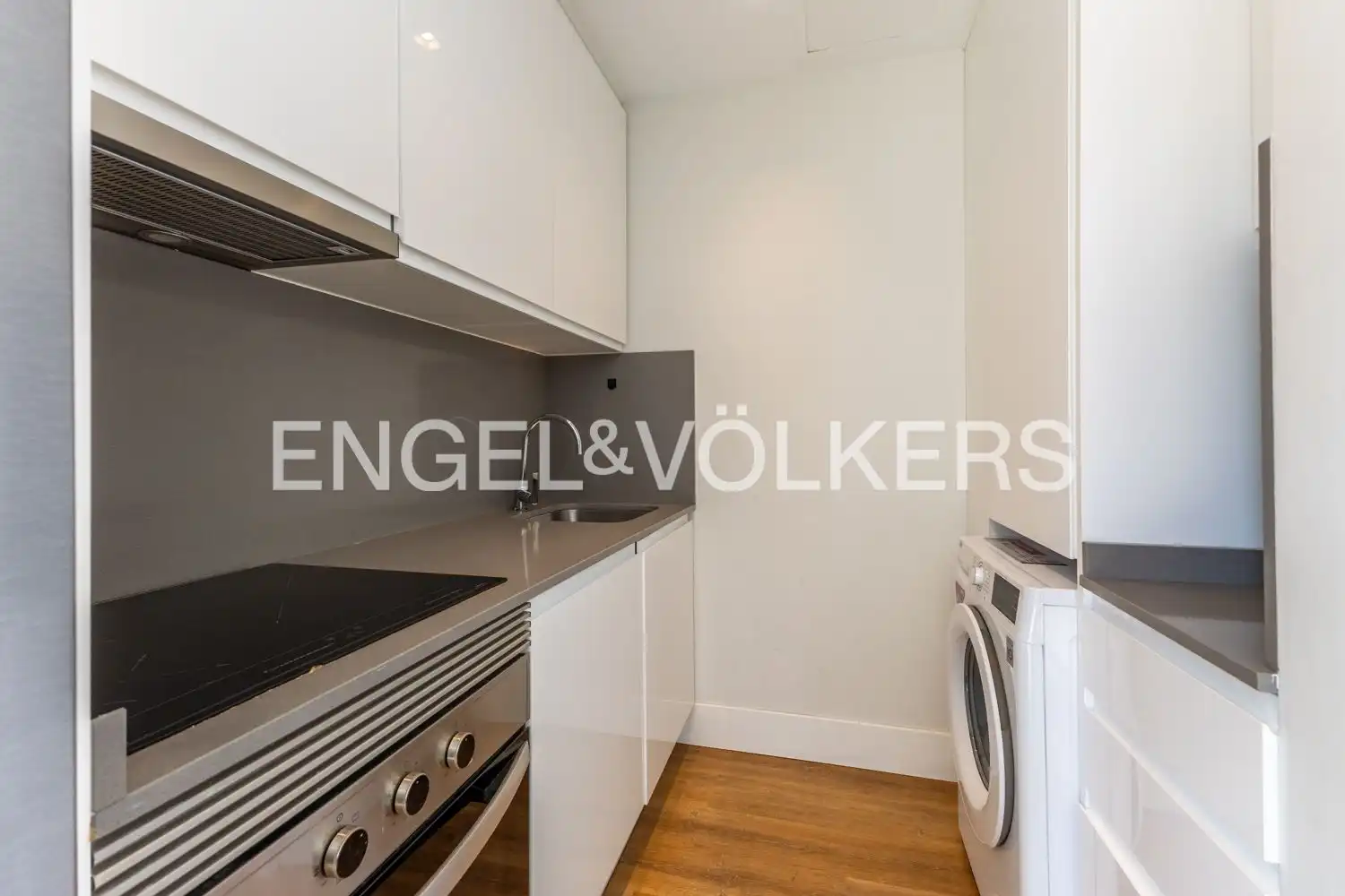 Cocina de Piso de alquiler en Valencia con Aire acondicionado, Calefacción y Jardín privado