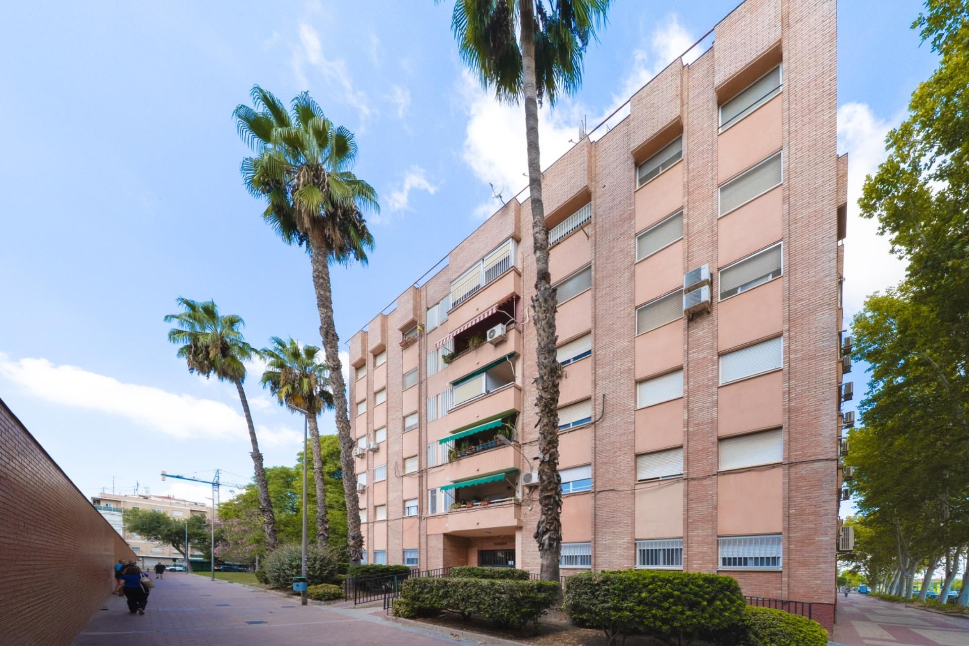 Vista exterior de Pis en venda en  Murcia Capital amb Aire condicionat