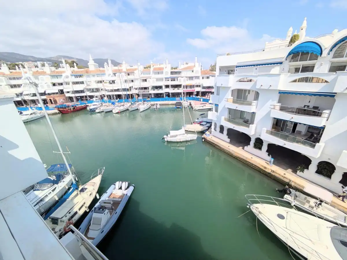 Vista exterior de Dúplex en venda en Benalmádena amb Aire condicionat, Calefacció i Terrassa