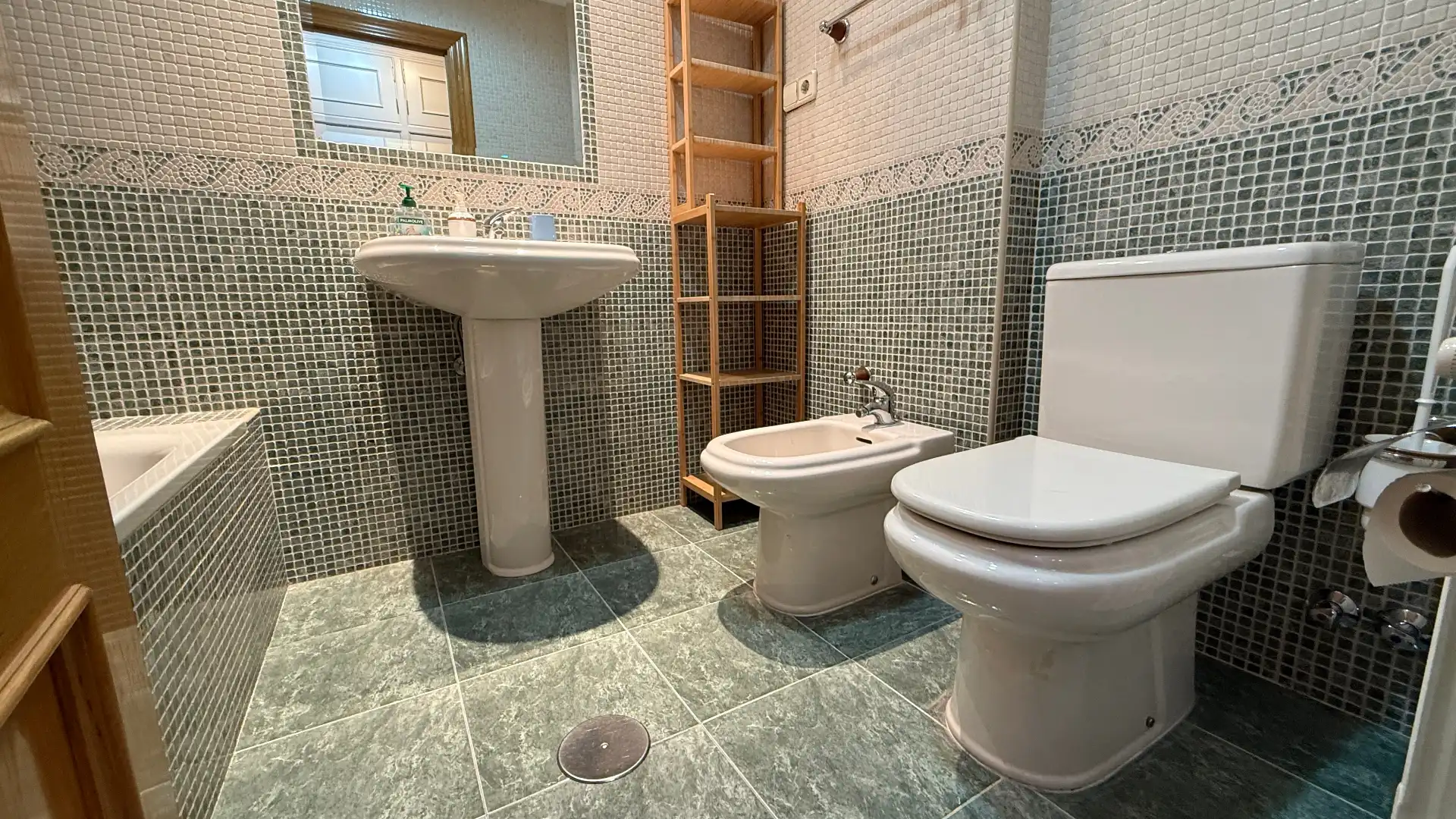 Baño de Piso de alquiler en Albacete con Aire acondicionado, Calefacción y Terraza