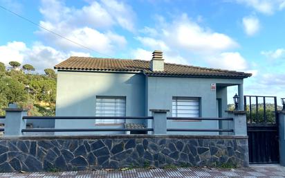 Vista exterior de Casa o xalet en venda en Vidreres amb Terrassa