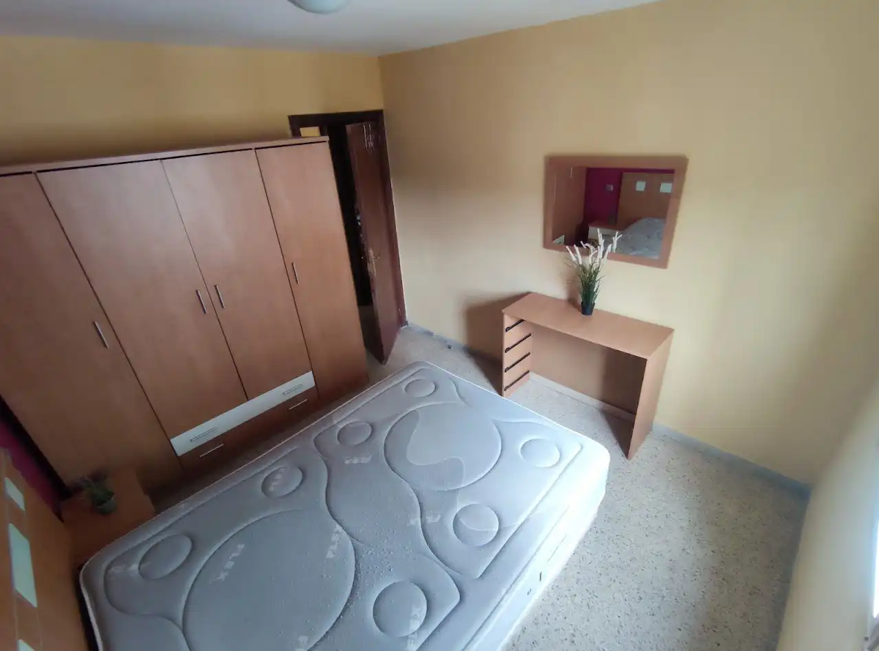 Bedroom of Flat for sale in Sevilla  with Air Conditioner and Storage room