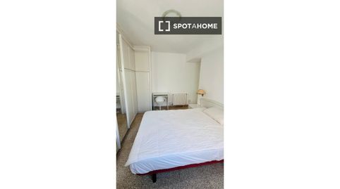 Foto 2 de Habitació a Ensanche - Diputación, Alicante / Alacant