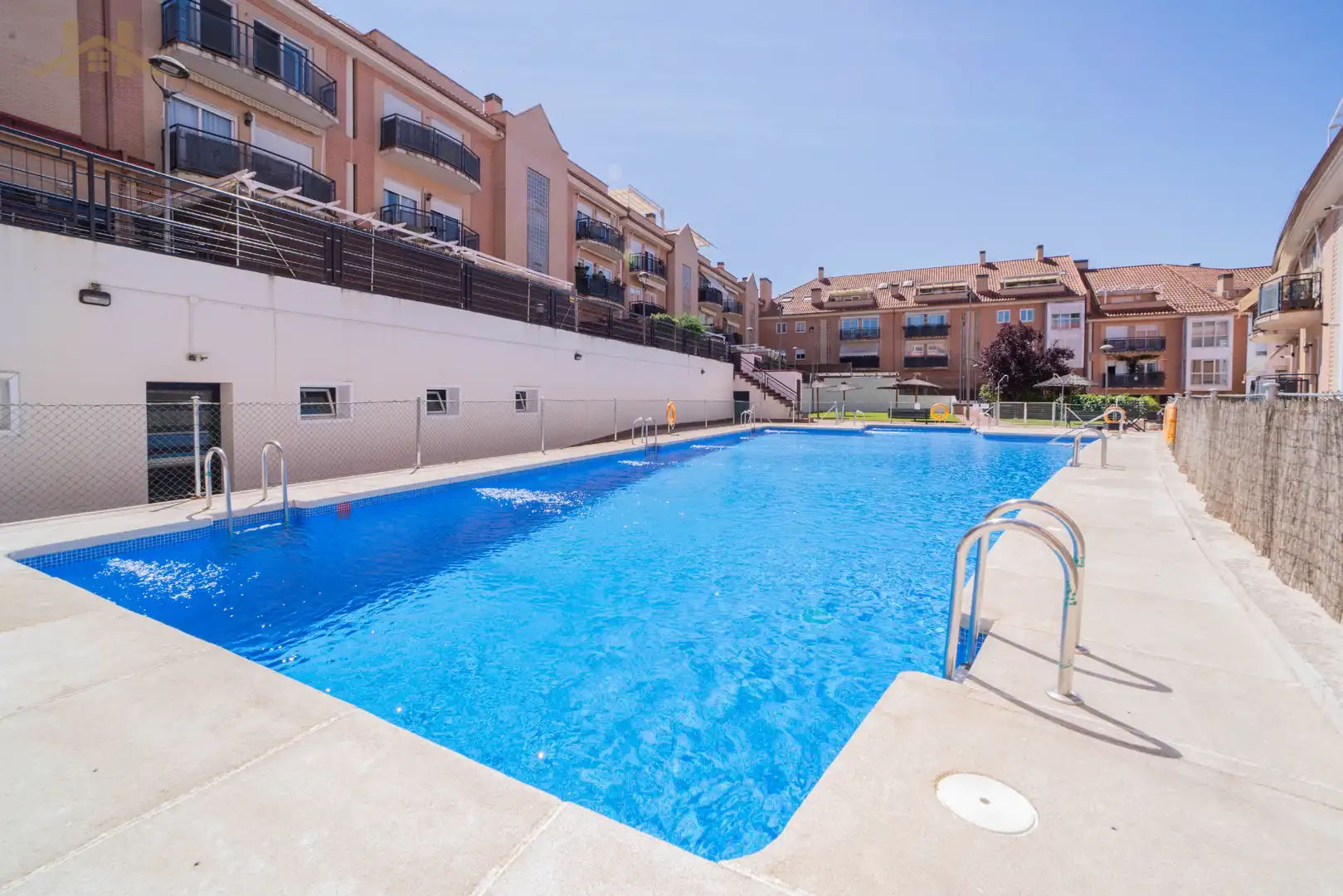 Swimming pool of Duplexes for sale in Villanueva del Pardillo  with Air Conditioner, Heating and Parquet flooring