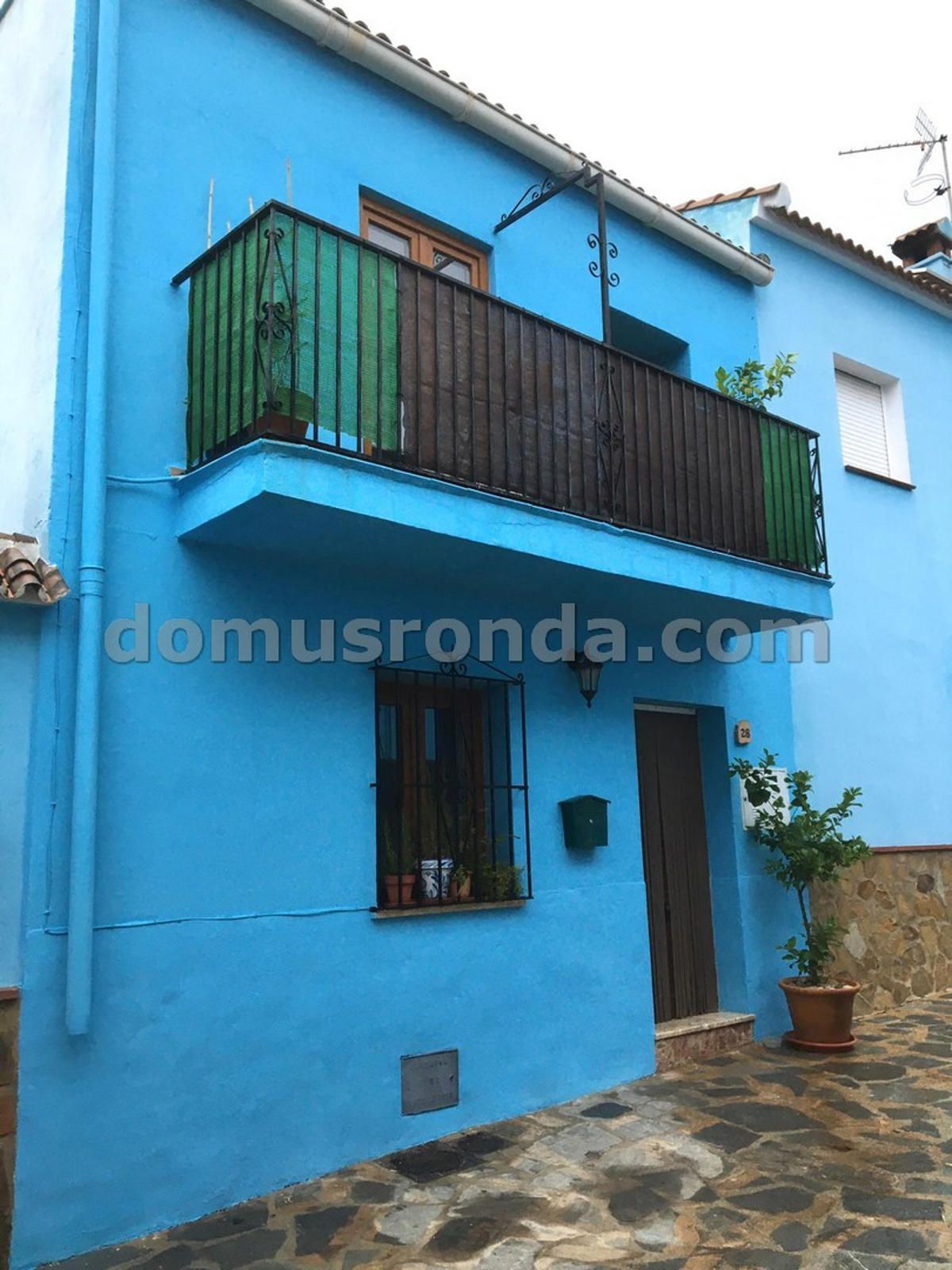 Vista exterior de Casa o xalet en venda en Júzcar amb Aire condicionat, Terrassa i Moblat