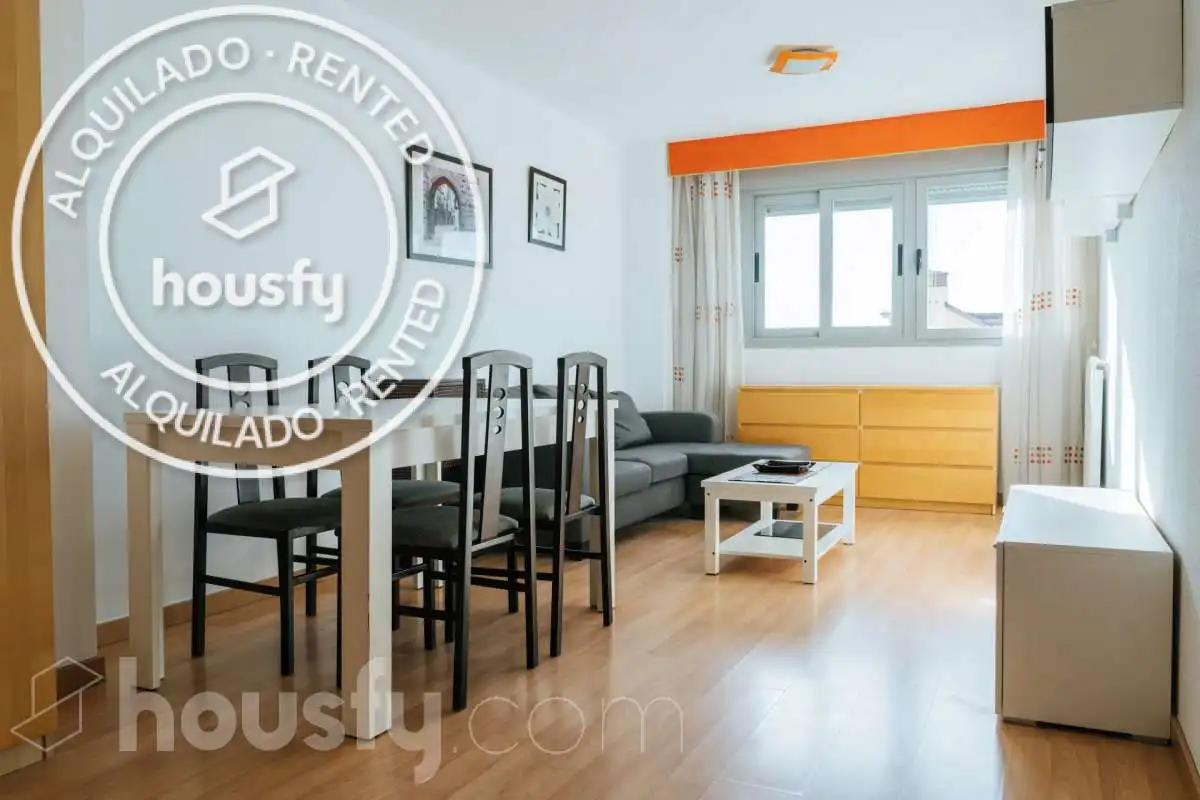 Vista exterior de Piso de alquiler en Valdemoro con Parquet y Amueblado