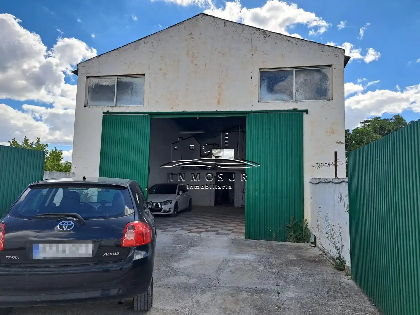 Industrial building for sale in Poleares