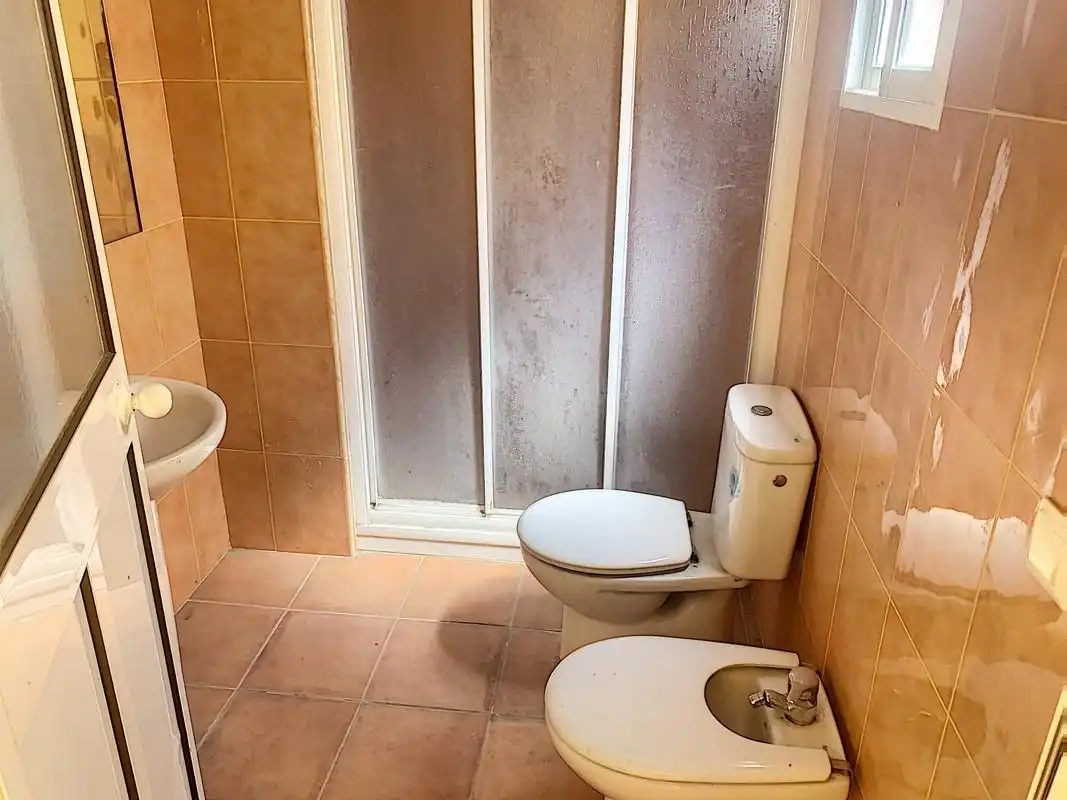 Bathroom of Houses for sale in Fernán-Núñez