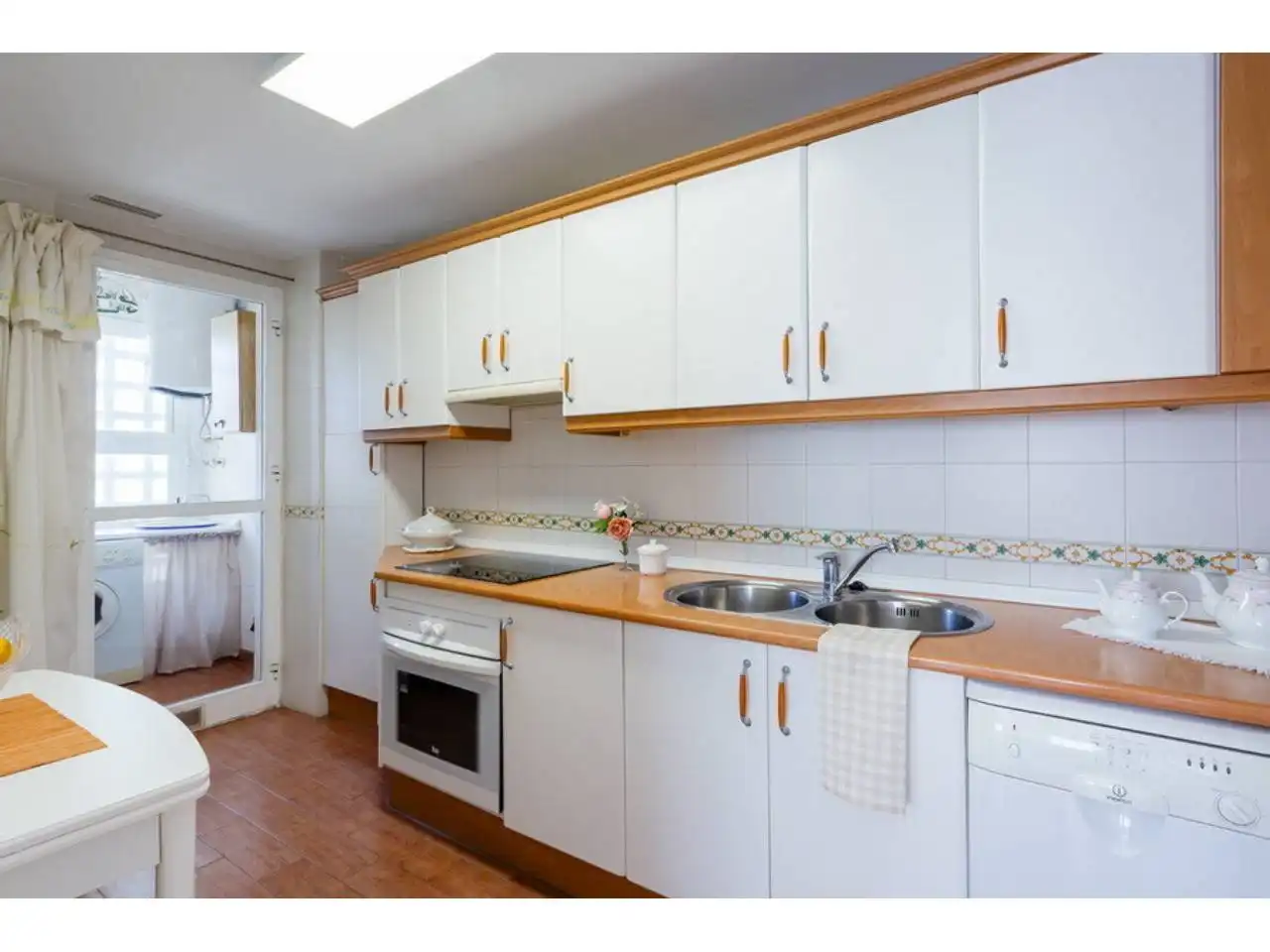 Cocina de Apartamento en venta en Almuñécar con Aire acondicionado y Piscina comunitaria