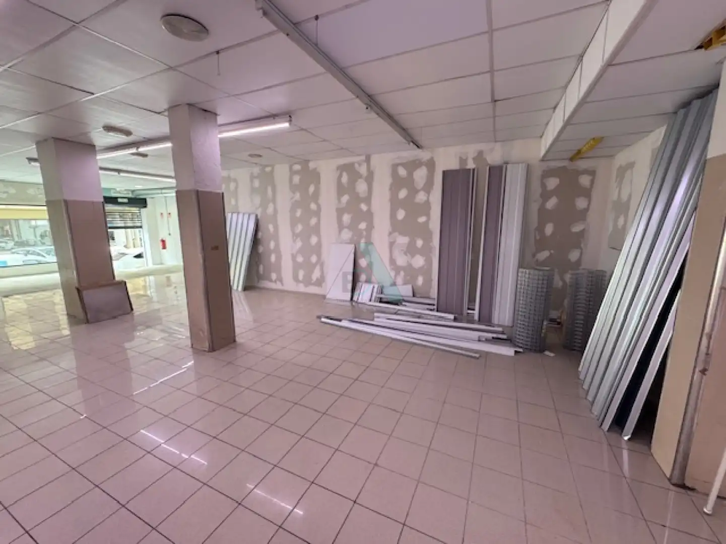 Business premises to rent in Llanes - Román Romano, imagen 10