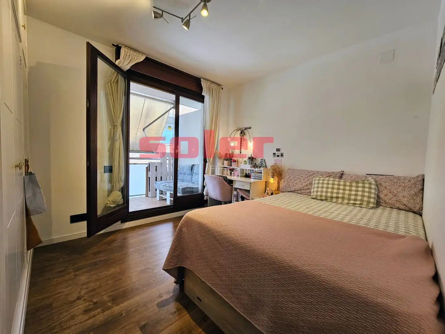 Penthouse with terrace for sale in Carrer de Sabina Canyameras, imagen 12