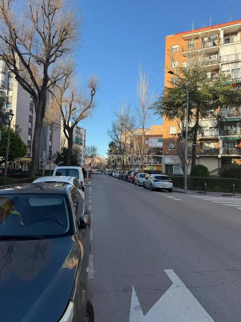 Vista exterior de Piso en venta en Móstoles