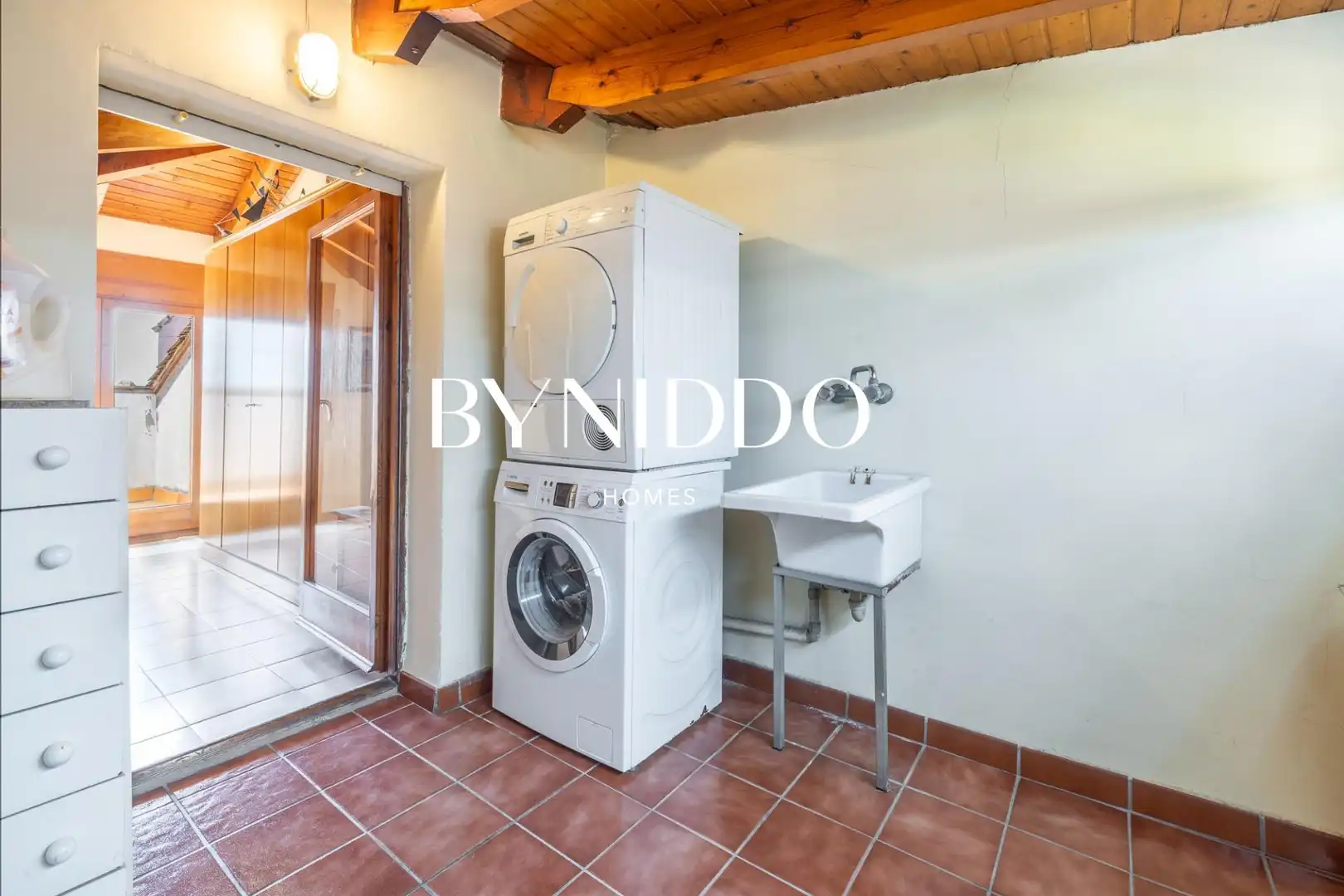 Baño de Casa adosada en venta en Sant Cugat del Vallès con Aire acondicionado, Calefacción y Jardín privado