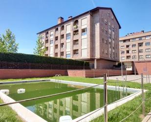 Schwimmbecken von Geschaftsraum zum verkauf in Santo Domingo de la Calzada