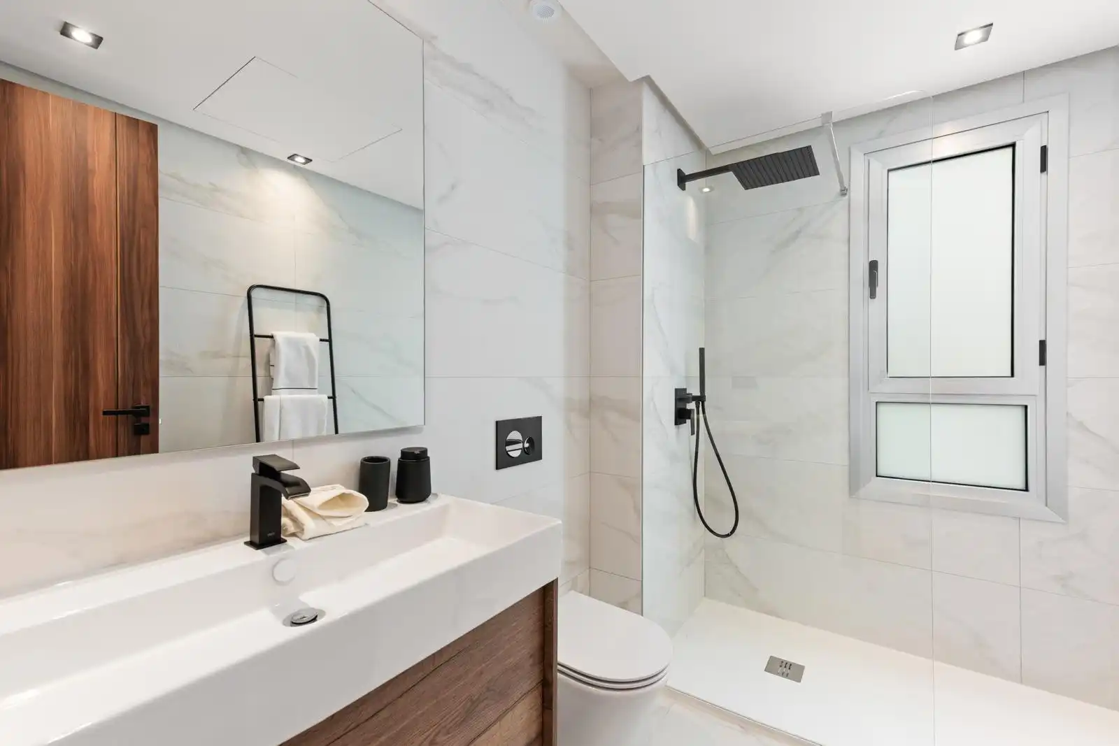 Apartamento con piscina en alquiler en San Pedro de Alcántara, imagen 23