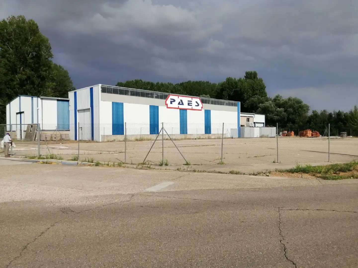Exterior view of Industrial buildings for rent in Palencia
