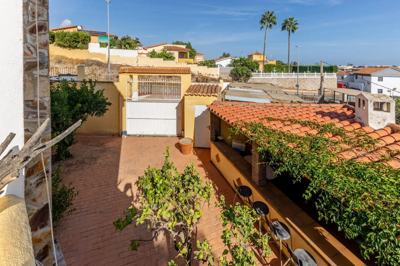 Casa aparellada amb terrassa en venda a Calle Calle Mistral, imagen 34