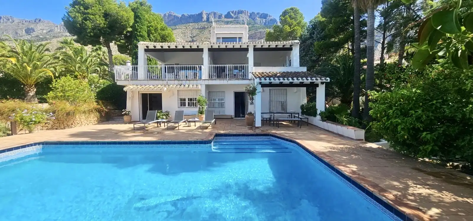 Xalet amb piscina en venda a Altea la Vella