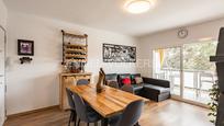 Sala d'estar de Apartament en venda en Castelldefels amb Aire condicionat, Calefacció i Jardí privat