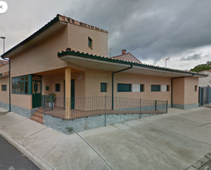 Vista exterior de Casa o xalet en venda en Sariegos amb Calefacció, Terrassa i Traster