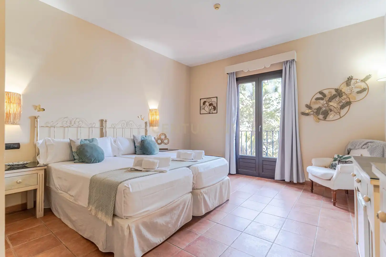 Habitación de Edificio en venta en Cenes de la Vega con Piscina comunitaria