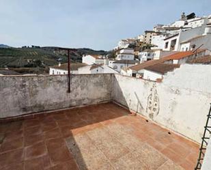 Vista exterior de Casa adosada en venda en Torre Alháquime amb Terrassa