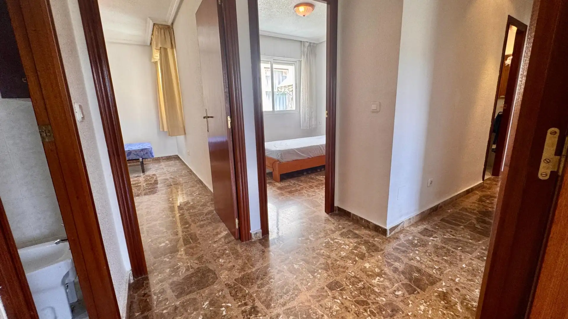 Habitación de Piso de alquiler en Murcia con Aire acondicionado, Terraza y Amueblado