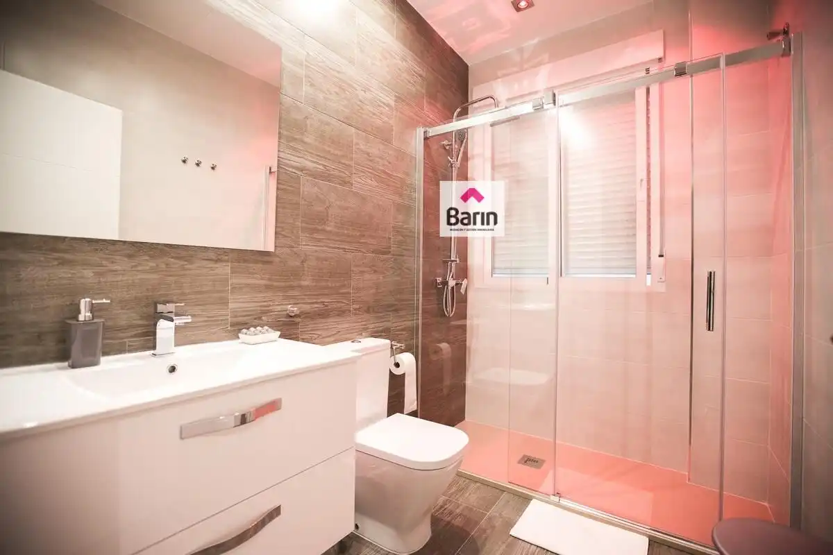 Bany de Loft en venda en Córdoba amb Aire condicionat, Parquet i Moblat