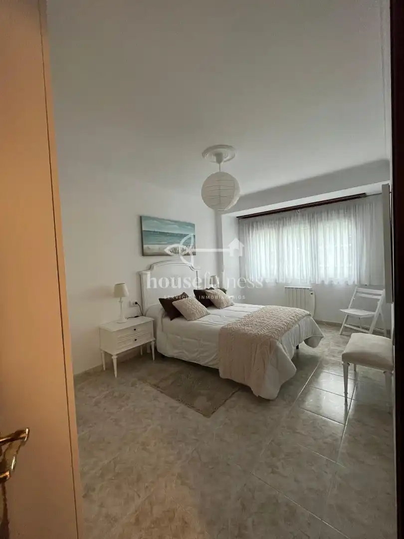 Habitación de Piso de alquiler en Narón con Calefacción, Terraza y Amueblado