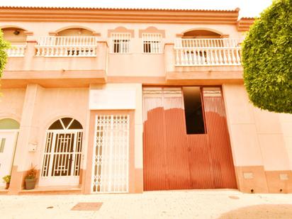 Vista exterior de Finca rústica en venda en El Ejido amb Aire condicionat i Balcó