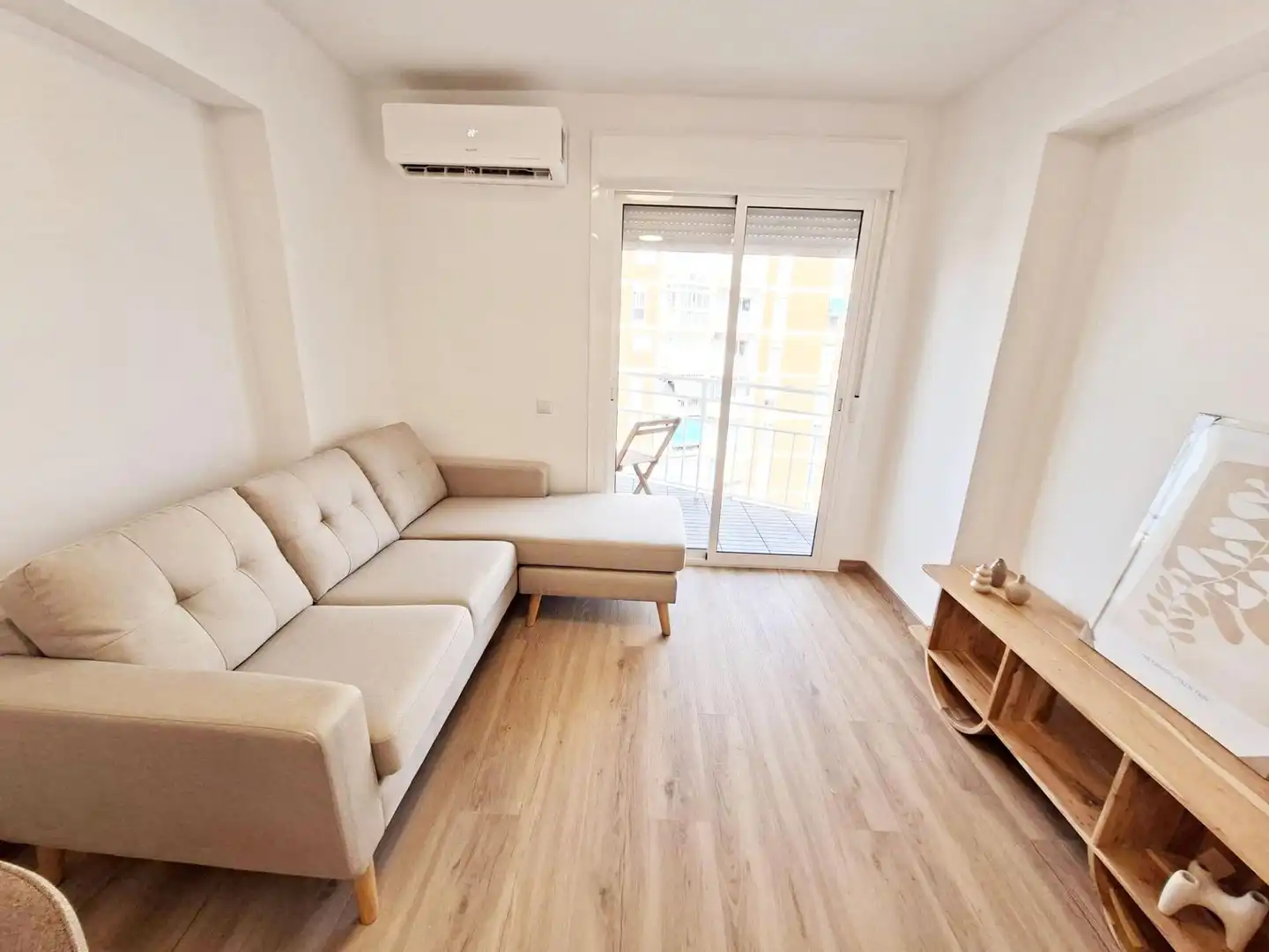 Flat with pool for sale in Calle LUIS VIVES, imagen 2