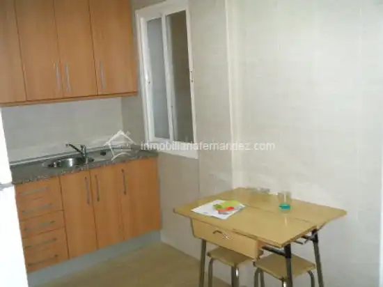 Cuina de Pis en venda en Cáceres amb Calefacció, Terrassa i Moblat