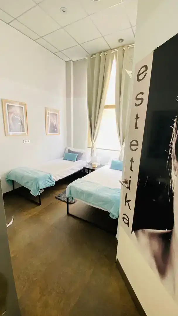 Schlafzimmer von Erdgeschoss zur Miete in Lekeitio mit Klimaanlage und Möbliert