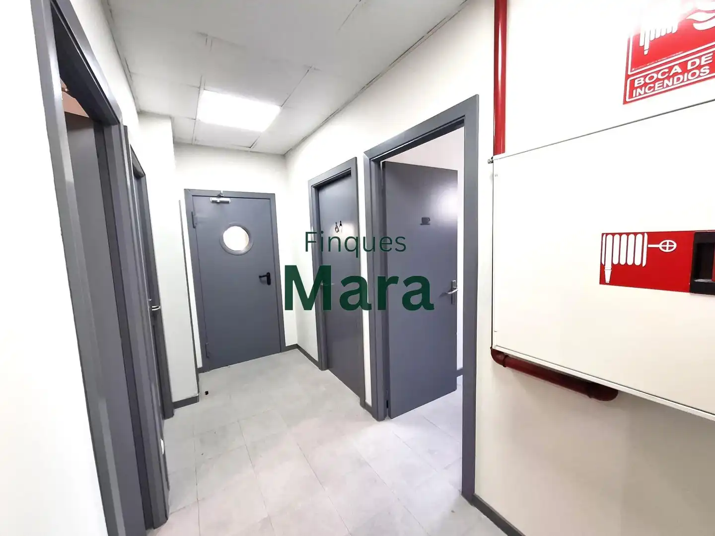 Office for rent in Sant Boi de Llobregat  with Air Conditioner