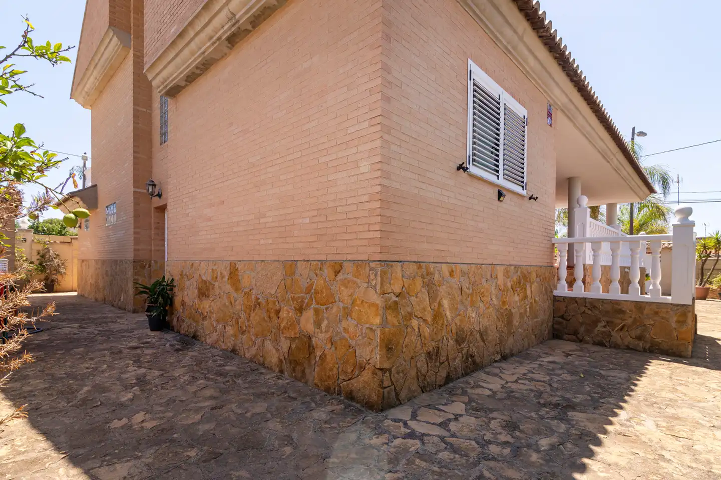 Houses for sale in Corinto - Almarda