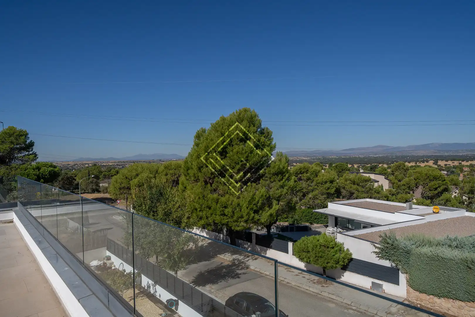 Vista exterior de Casa o xalet de lloguer en Villaviciosa de Odón amb Aire condicionat, Calefacció i Jardí privat
