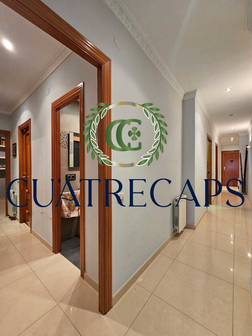 Flat for sale in  Barcelona Capital  with Air Conditioner, Heating and Furnished